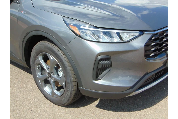 $4064 : 2025 Escape ST-Line image 2