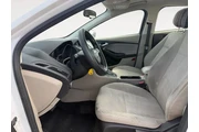 $9500 : Ford Focus 2018 SE 4dr Hatch thumbnail