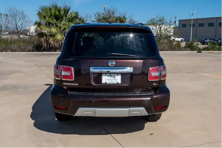 $19373 : Nissan Armada 2018 4x2 SL 4d image 2