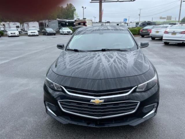 2018 Malibu image 2