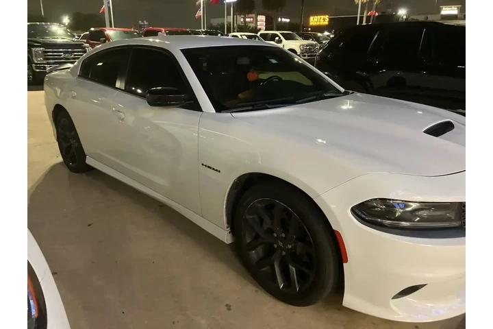 $30491 : Dodge Charger 2021 R/T 4dr S image 2