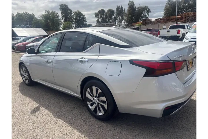 $15399 : 2019 Altima 2.5 S image 8