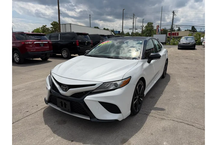 $17980 : 2019 Camry XSE image 6