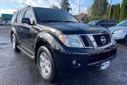 $6995 : 2012 Pathfinder LE thumbnail