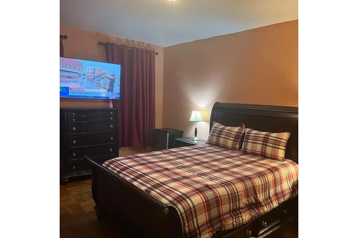 $300 : Rooms For Rent NY. 99 image 7