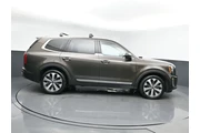 $26995 : Kia Telluride 2022 EX 4dr SU thumbnail