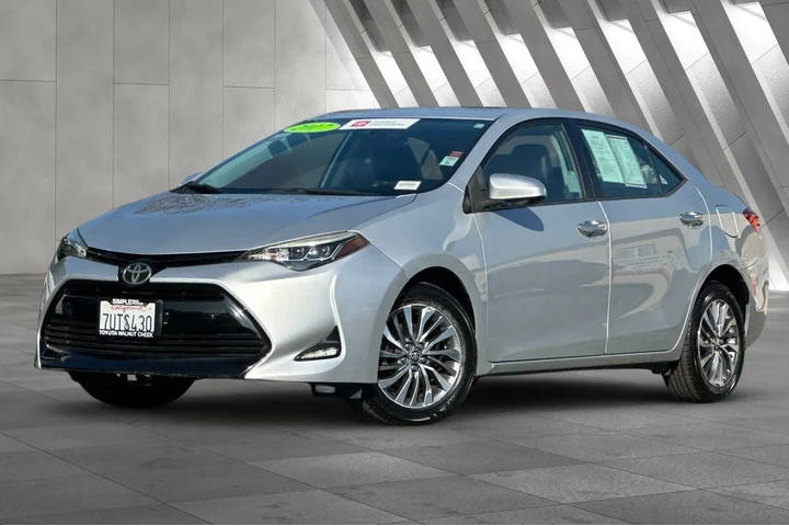 $15500 : Toyota Corolla 2017 XLE 4dr image 2