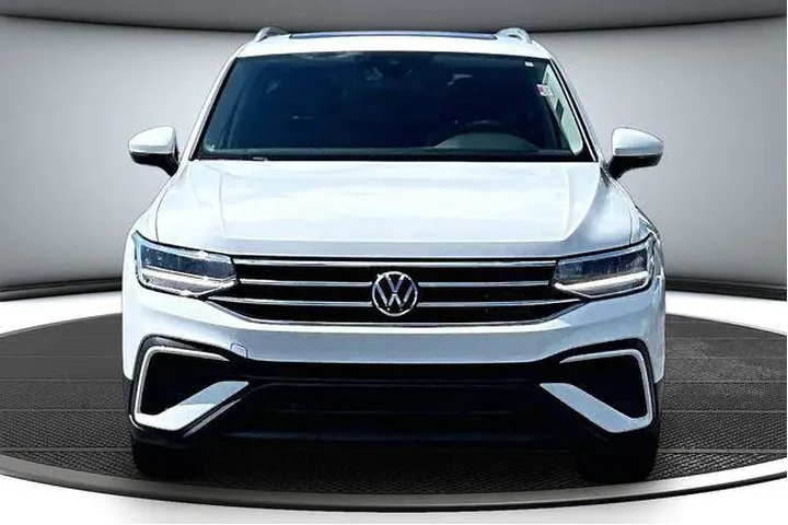 $25300 : Volkswagen Tiguan 2024 AWD W image 2