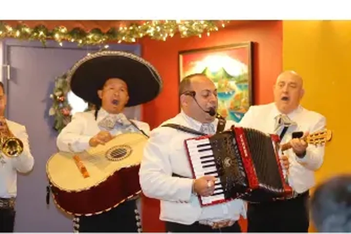 mariachis en miami image 4