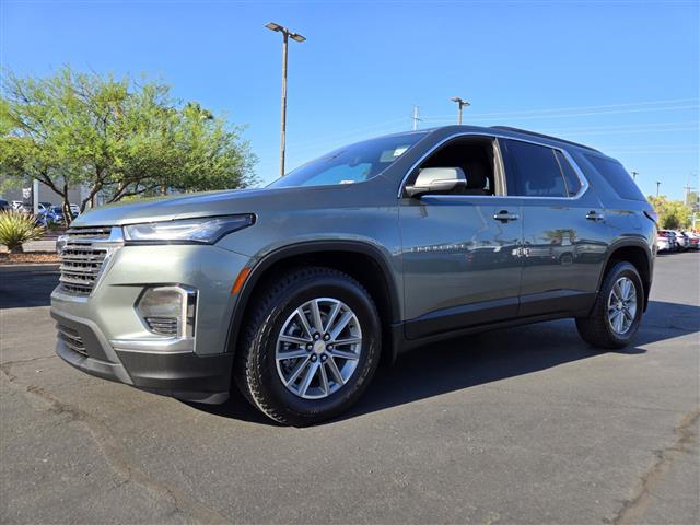 $31648 : Pre-Owned 2022 Traverse LT Cl image 2