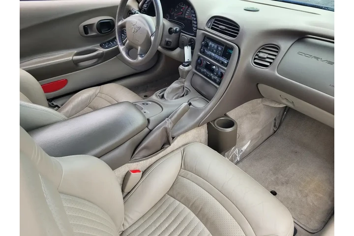 $21950 : Chevrolet Corvette 2004 2dr image 10