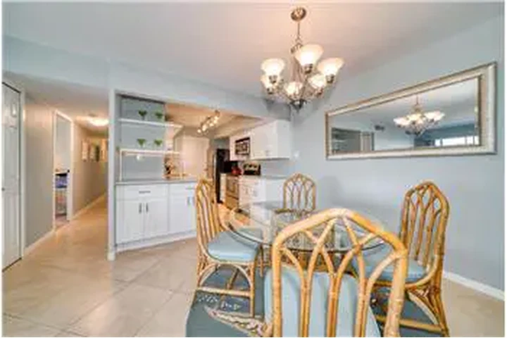 $2800 : Rental property with 2 bedro image 8