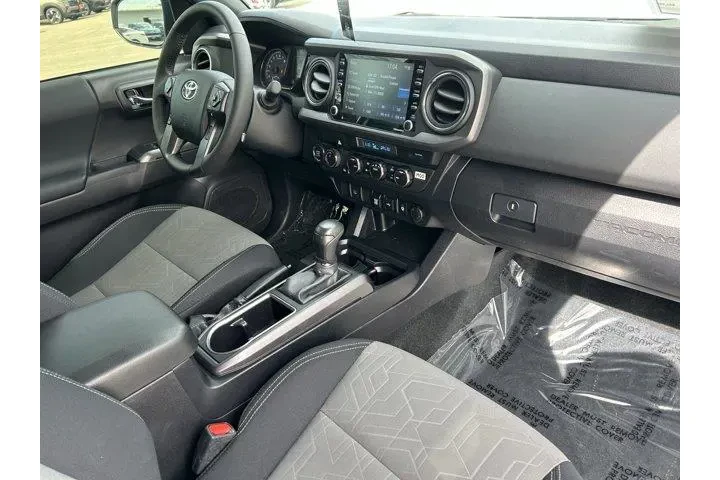 $37846 : Toyota Tacoma 2023 4x4 TRD P image 9