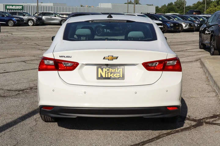 $11949 : 2020 Malibu LS image 5
