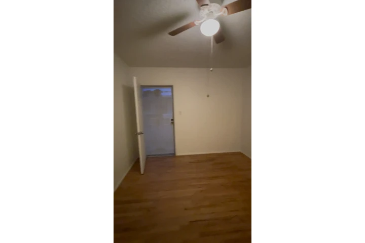 $1000 : Rento Recamara image 3