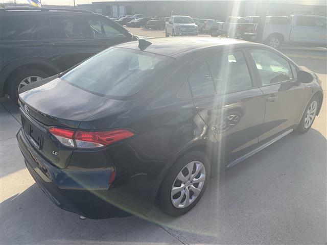 $21960 : 2020 Corolla LE Sedan I-4 cyl image 4