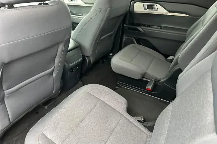 $36995 : Ford Explorer 2025 AWD Activ image 4