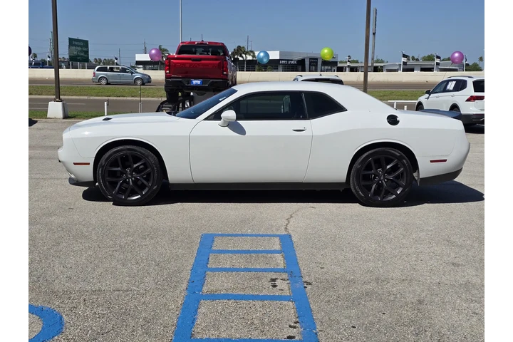 $20998 : 2020 Challenger SXT image 6