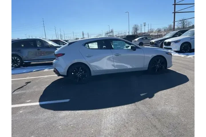 $25980 : Mazda Mazda3 Hatchback 2025 image 5