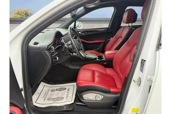 $40000 : Porsche Macan 2021 AWD 4dr S image 2