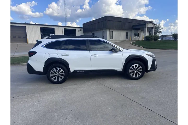 $21900 : 2024 Outback image 8