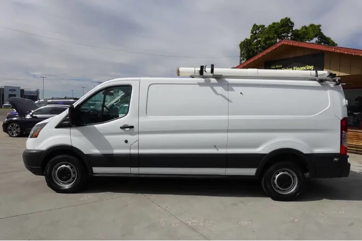 $21979 : 2018 Transit 250 image 7