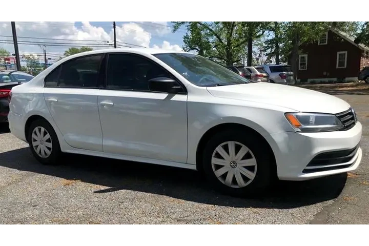 $8999 : 2016 Jetta image 2