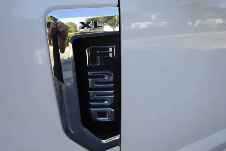 $20992 : 2019 F-250 Super Duty XL image 5