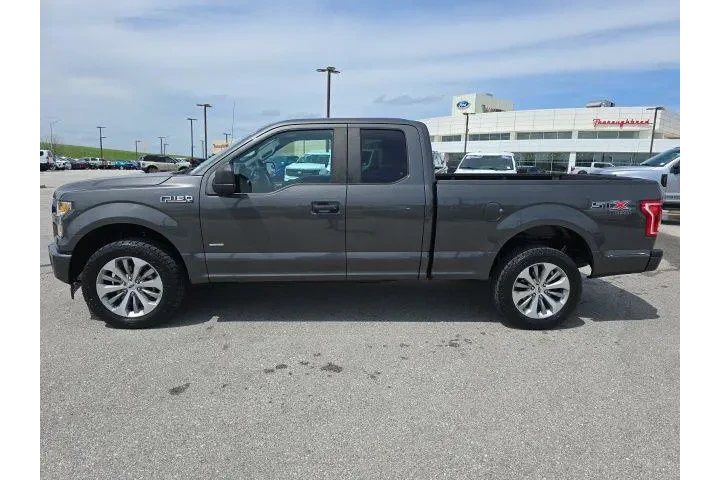 $22750 : Ford F-150 2017 4x4 Lariat 4 image 2