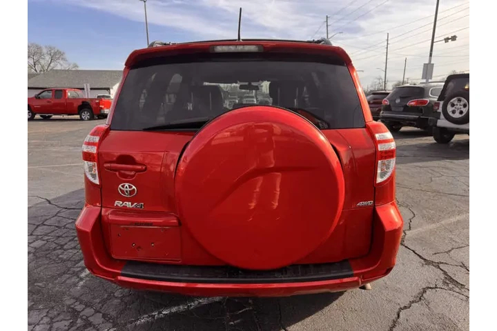 $8299 : 2011 RAV4 image 10