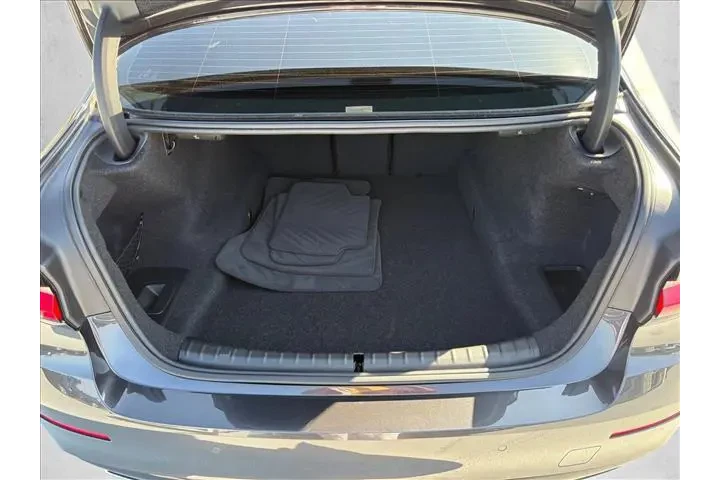 $35497 : BMW 5 Series 2023 530i 4dr S image 6