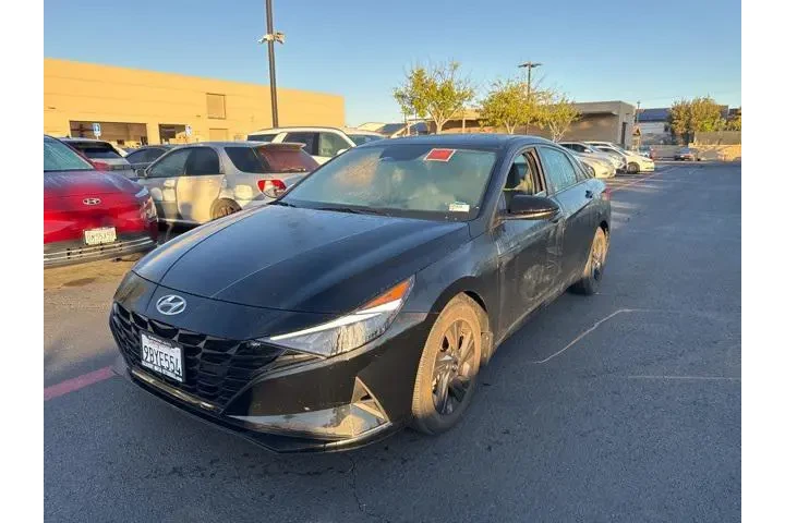 $19900 : Hyundai ELANTRA 2022 SEL 4dr image 1