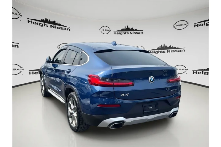 $33990 : BMW X4 2023 AWD xDrive30i 4d image 2