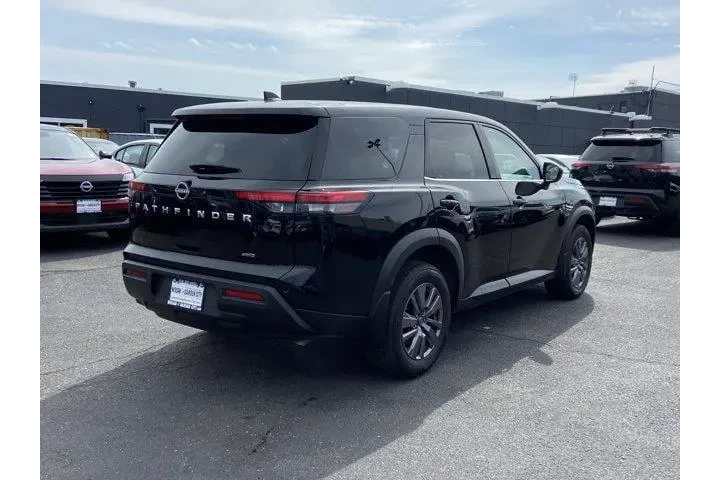 $27487 : Nissan Pathfinder 2024 AWD S image 7