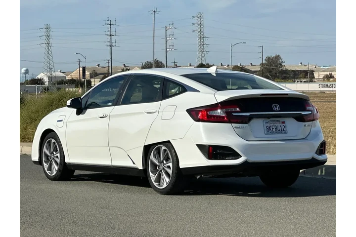 $21767 : Honda Clarity Plug-In Hybrid image 6
