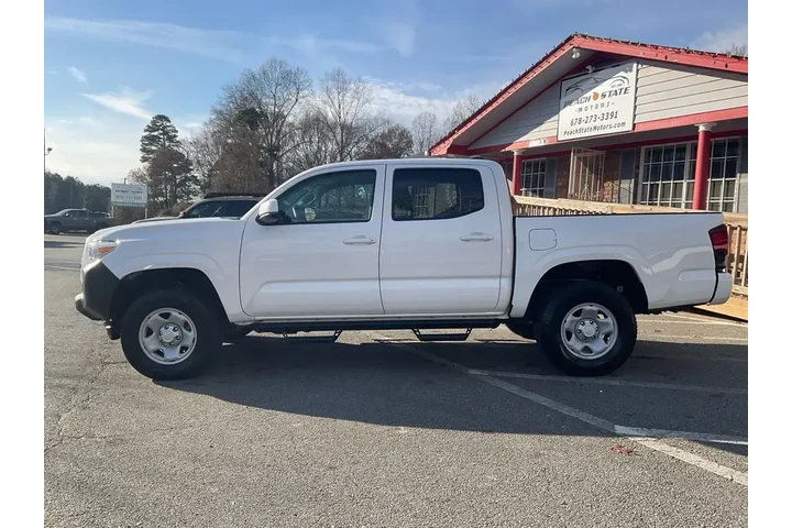 $17985 : Toyota Tacoma 2021 4x4 TRD S image 8