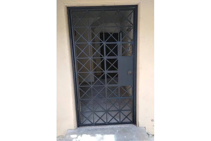 Busco soldador o alludante image 8