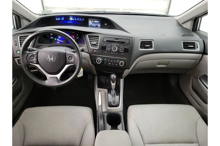 $15998 : Honda Civic 2015 LX 4dr Seda image 9