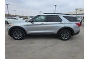 $26900 : Ford Explorer 2023 XLT 4dr S thumbnail