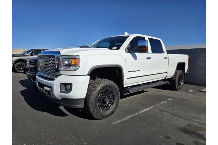$39991 : GMC Sierra 2500HD 2016 4x4 D image 2
