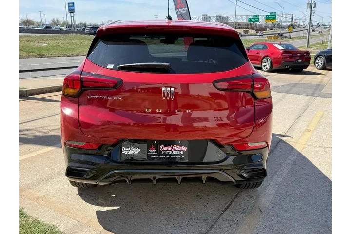 $28577 : Buick Encore GX 2026 AWD Pre image 10