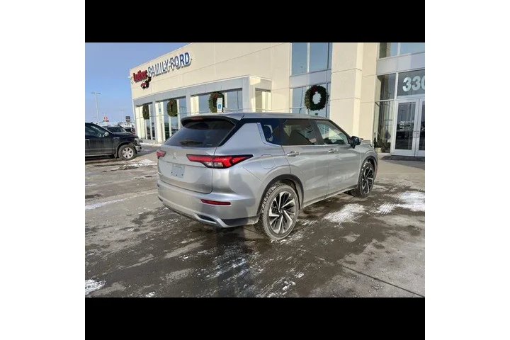 $23999 : Mitsubishi Outlander 2022 AW image 4