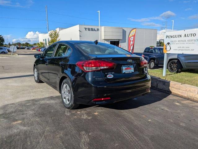 $8990 : 2018 Forte LX image 4