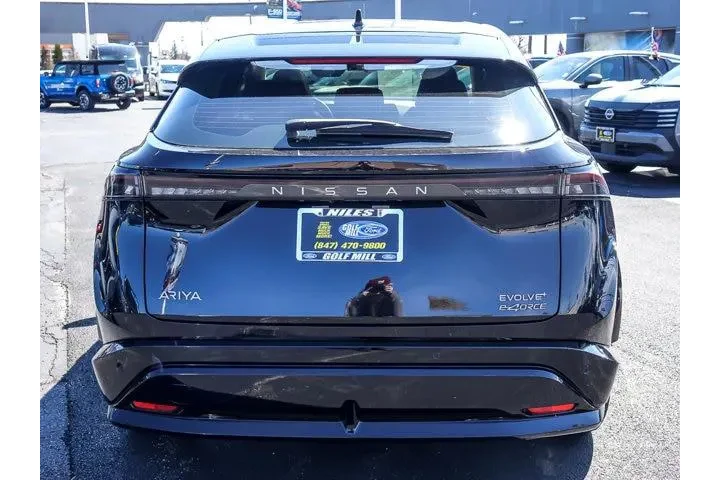 $24962 : Nissan Ariya 2023 AWD Engage image 6
