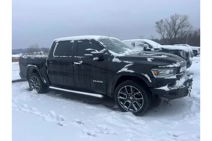 $33895 : Ram 1500 2021 4x4 Laramie 4d image 1