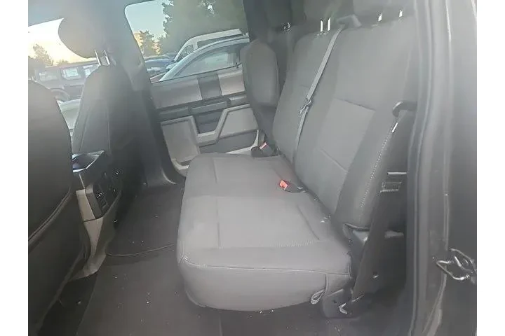 $23451 : Ford F-150 2019 4x4 XL 4dr S image 4