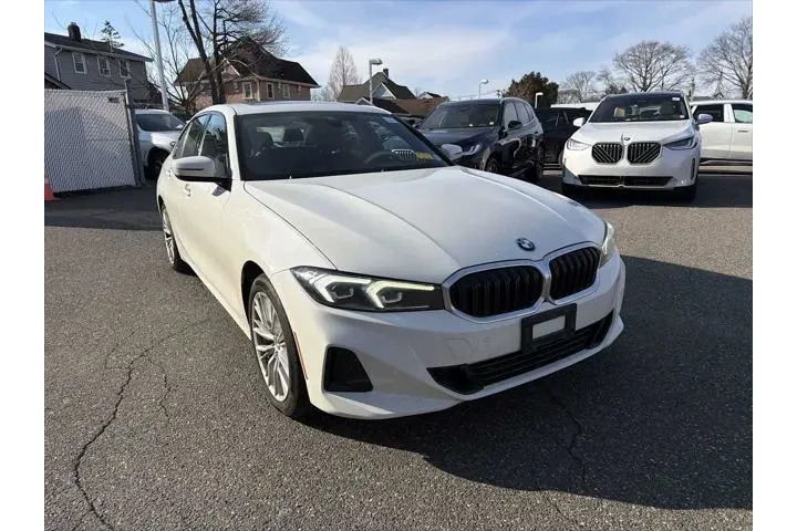 $34795 : BMW 3 Series 2023 AWD 330i x image 2