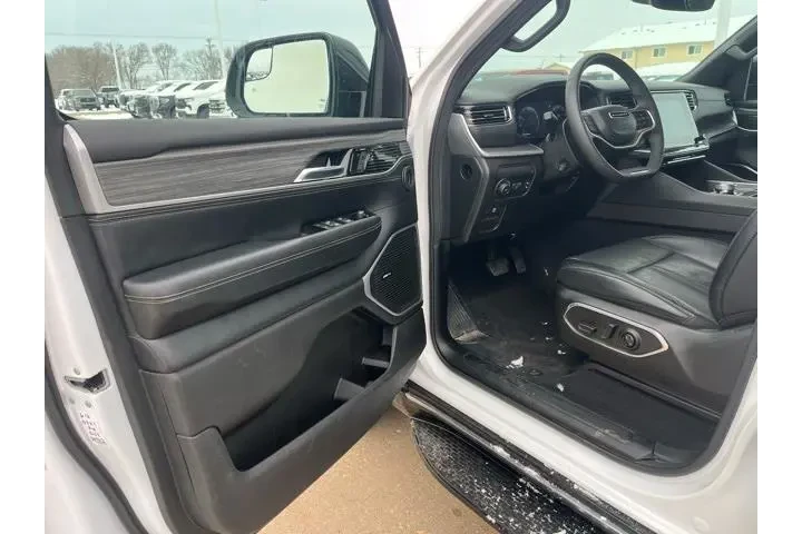 $39989 : Jeep Wagoneer L 2024 4x4 Ser image 7