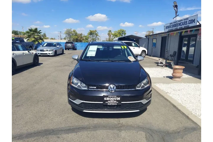 $13695 : 2017 Golf Alltrack image 3