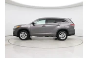 $20998 : Toyota Highlander 2016 LE 4d thumbnail